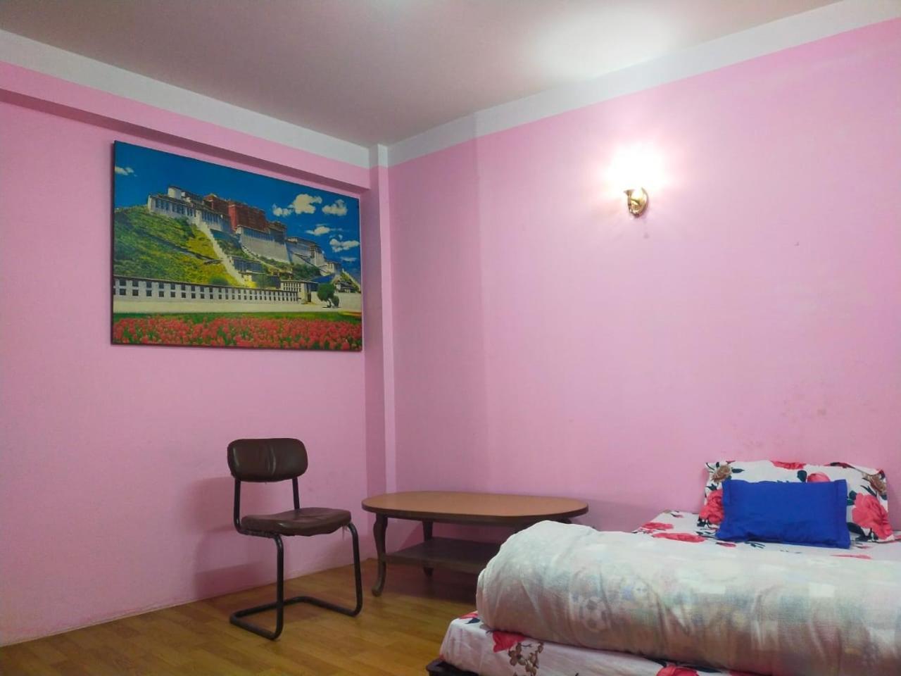 Peace Homestay 카트만두 외부 사진